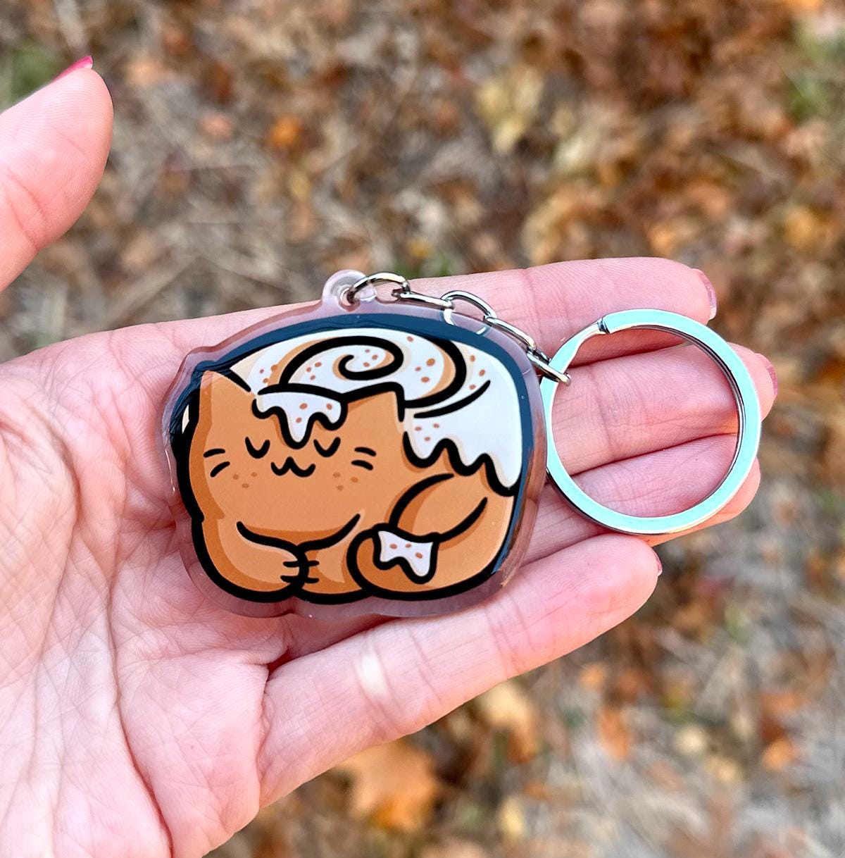 Cinnamon Roll Cat Keychain