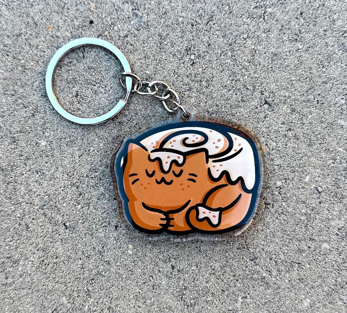 Cinnamon Roll Cat Keychain